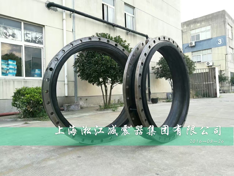 杭州某污水處理廠急購DN1200橡膠接頭【G20峰會(huì)期間】 杭州某污水處理廠急購DN1200橡膠接頭【G20峰會(huì)期間】