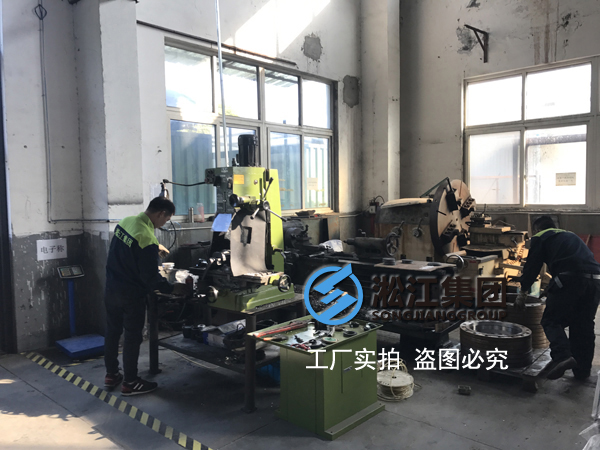 【車間*角】金屬軟管專用法蘭車床加工現(xiàn)場 【車間*角】金屬軟管專用法蘭車床加工現(xiàn)場