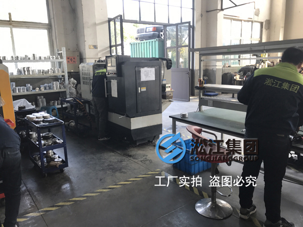 【車間*角】金屬軟管專用法蘭車床加工現(xiàn)場 【車間*角】金屬軟管專用法蘭車床加工現(xiàn)場