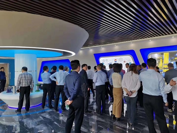 歡迎如東縣各級(jí)領(lǐng)導(dǎo)到我廠視察指導(dǎo)工作 歡迎如東縣各級(jí)領(lǐng)導(dǎo)到我廠視察指導(dǎo)工作