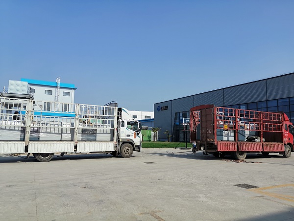 自動成型機(jī)陸續(xù)進(jìn)廠“進(jìn)一步提高橡膠接頭質(zhì)量標(biāo)準(zhǔn)” 自動成型機(jī)陸續(xù)進(jìn)廠“進(jìn)一步提高橡膠接頭質(zhì)量標(biāo)準(zhǔn)”