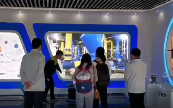 熱烈歡迎中國科學(xué)院高能物理研究所領(lǐng)導(dǎo)蒞臨指導(dǎo)工作